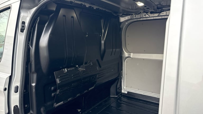 2024 Ford Transit Custom 300 L2 Diesel Fwd 2.0 EcoBlue 136ps H1 Van Limited Van Diesel Manual