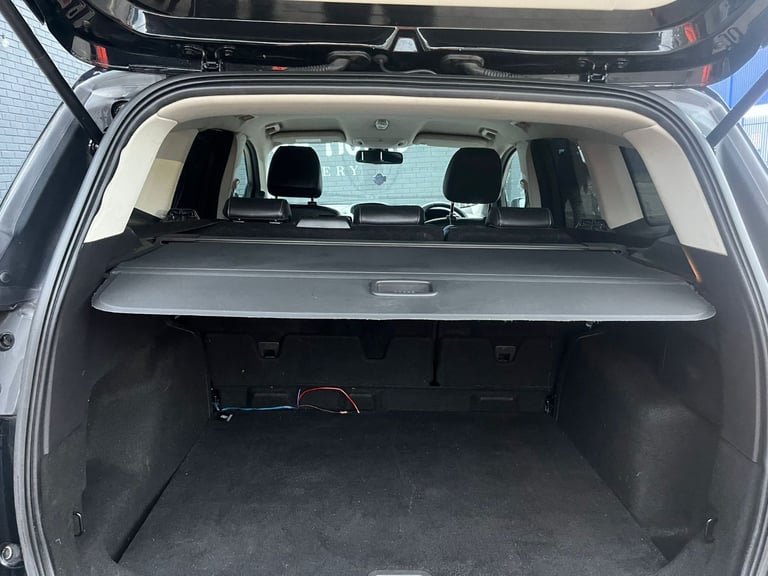 Ford, KUGA, Hatchback, 2015, Manual, 1997 (cc), 5 doors