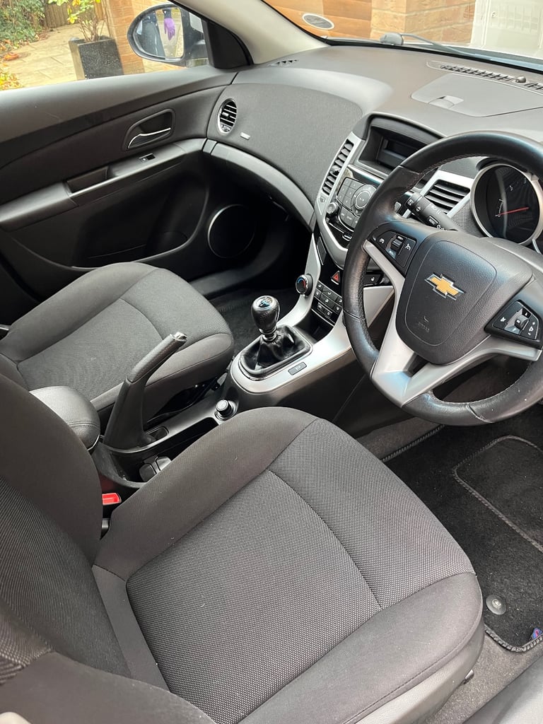 Chevrolet, CRUZE,  37000 miles!