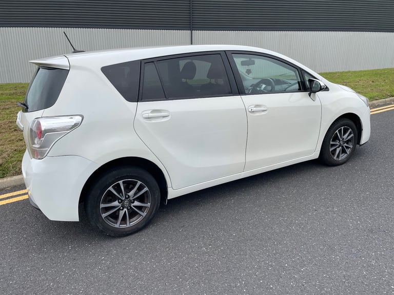 Toyota, VERSO, MPV, FSH, 7 seater, 2013, Manual, 1998 (cc), 5 doors