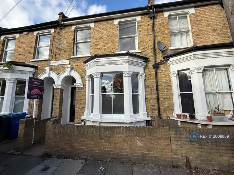 4 bedroom house in Fenham Road, London, SE15 (4 bed) (#2609889)