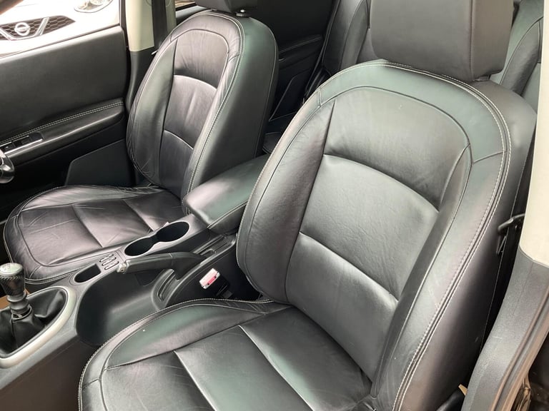 2011 Nissan Qashqai 1.5 dCi Tekna 2WD Euro 5 5dr HATCHBACK Diesel Manual