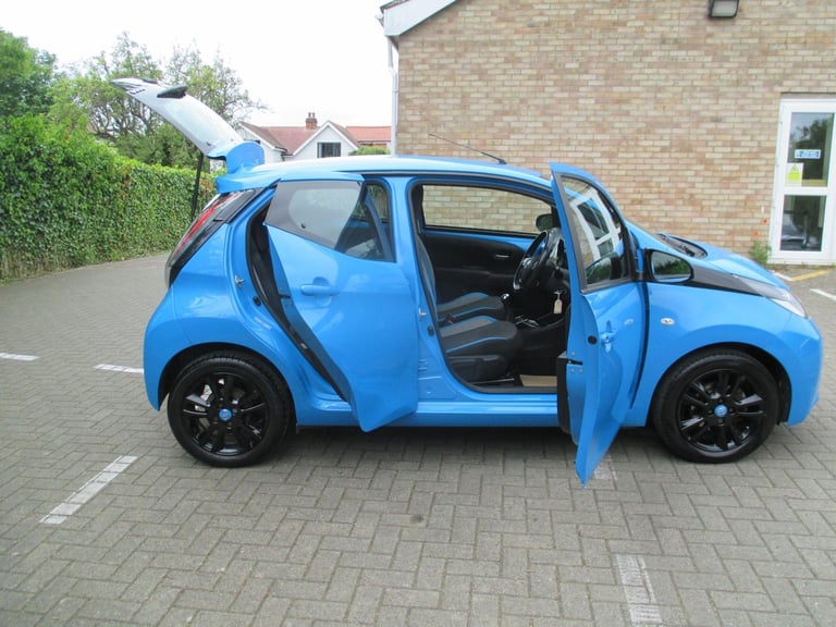 2016 Toyota AYGO 1.0 VVT-i x-cite Euro 6 5dr HATCHBACK Petrol Manual