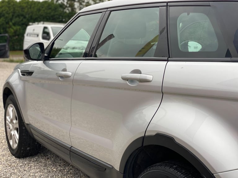 2017 Land Rover Range Rover Evoque 2.0 eD4 SE Tech FWD Euro 6 (s/s) 5dr ESTATE Diesel Manual