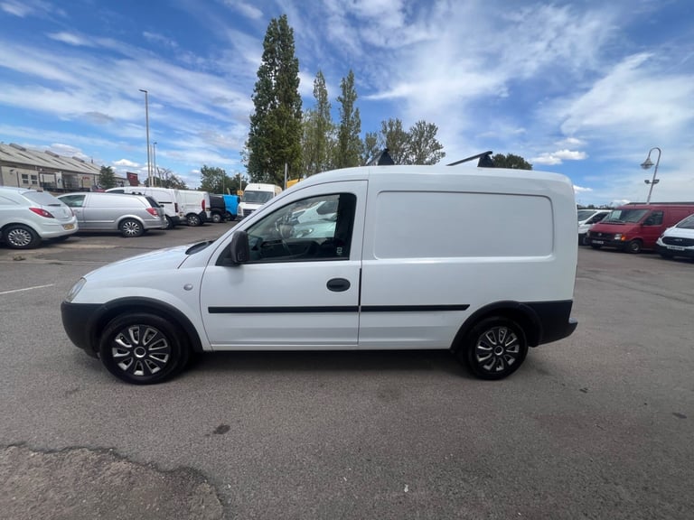 2009 Vauxhall Combo 1700 1.3CDTi 16V Van [75PS] CAR DERIVED VAN Diesel Manual