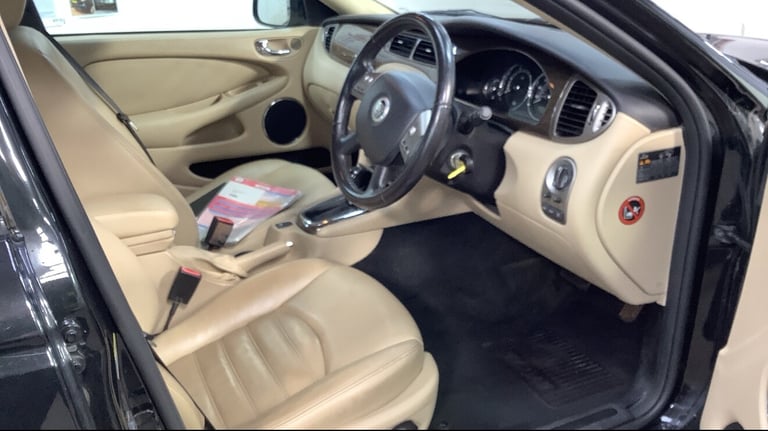 Jaguar X Type 2.2d SE Saloon Auto Black 2009 | 12 Months MOT | 13 Services
