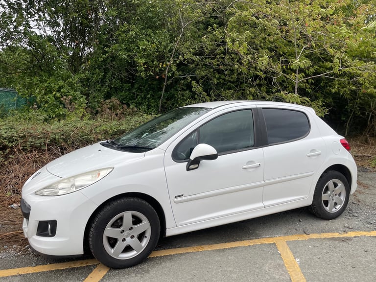 image for PEUGEOT 207 1.4 VTI SPORTIUM 61 REG WHITE 5 DOOR MOT MAY 9TH 2026 TAX £195 LOW INSURANCE 