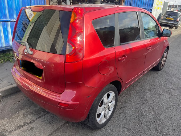 09 Nissan Note 1.6 Petrol HR16DE 5Speed RED BREAKING parts
