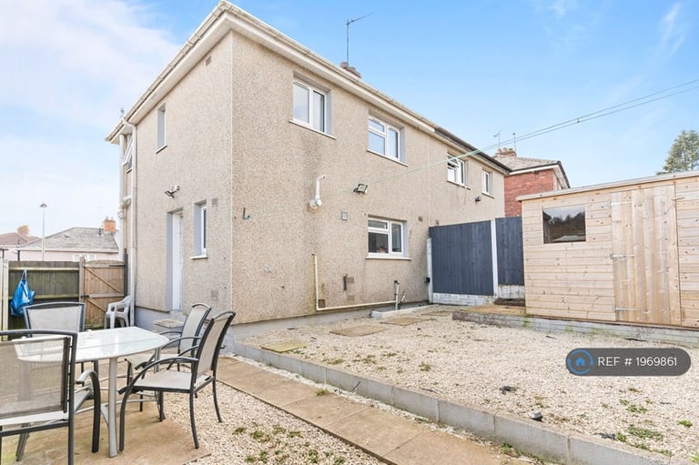3 bedroom house in Harebell Crescent, Dudley, DY1 (3 bed) (#1969861)
