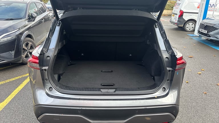 2022 Nissan Qashqai 1.3 DiG-T MH Tekna 5dr Petrol Hatchback Hatchback Petrol Manual