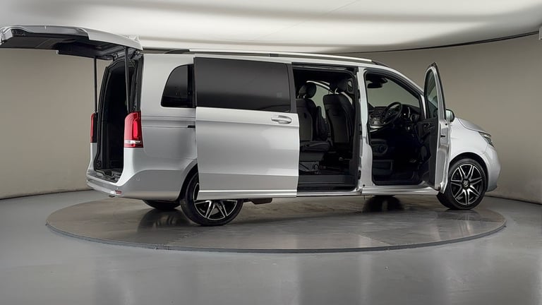 2023 Mercedes-Benz V-Class 2.0 V300d AMG Line MPV 5dr Diesel G-Tronic+ Euro 6 (s/s) XLWB (237 ps)...