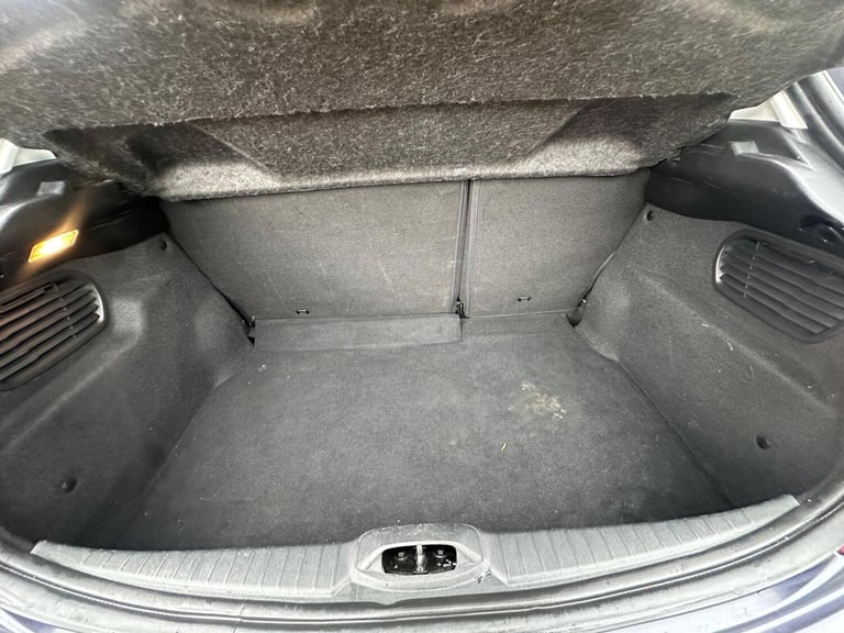 2014 Peugeot 208 1.2 VTi PureTech Style Euro 5 3dr HATCHBACK Petrol Manual
