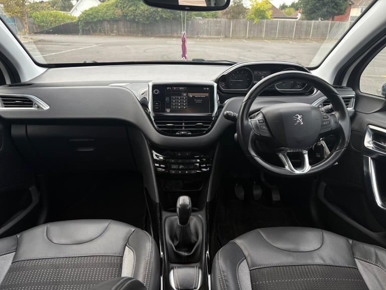 2015 Peugeot 2008 1.2 VTi PureTech Allure Euro 5 5dr HATCHBACK Petrol Manual