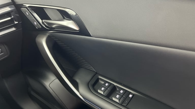 2025 MG MG4 150kW Trophy EV Long Range 64kWh 5dr Auto Hatchback Electric Automatic
