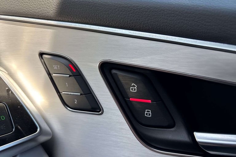 2025 Audi Q8 50 TDI Quattro S Line 5dr Tiptronic [Tech] SUV Diesel Automatic