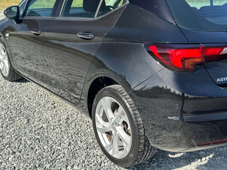 2017 Vauxhall Astra 1.4T 16V 150 SRi 5dr HATCHBACK PETROL Manual