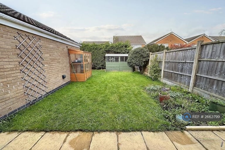 4 bedroom house in Shakespeare Drive, Nuneaton, CV11 (4 bed) (#2663799)