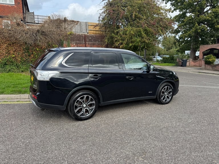 2014 Mitsubishi Outlander 2.2 DI-D GX4 SUV 5dr Diesel Manual 4WD Euro 5 (s/s)