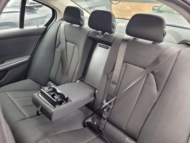 2021 BMW 3 Series 2.0 318i SE Pro Auto Euro 6 (s/s) 4dr SALOON Petrol Automatic