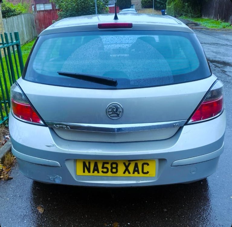 Astra AUTOMATIC Satnav Ulez free great runner 