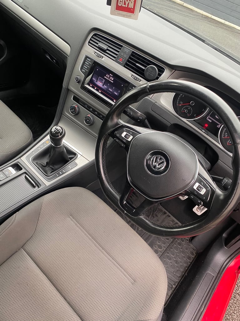 2015 Volkswagen Golf Match *Damage Repairable*
