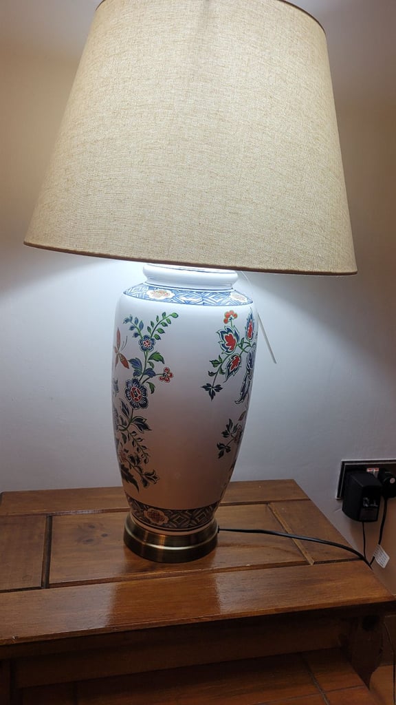seramic  table lamp. 