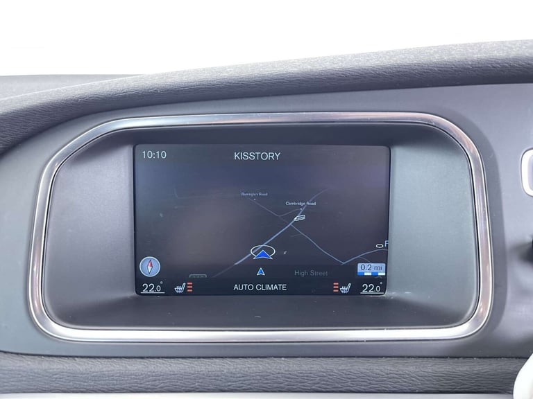 2015 Volvo V40 2.0 V40 R-Design Nav D2 5dr Hatchback Diesel Manual