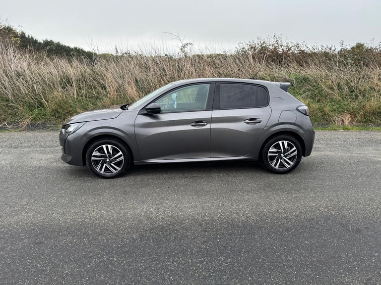 Peugeot 208 1.2 PureTech Allure Premium + Hatchback 5dr Petrol EAT Eu... 2023/23