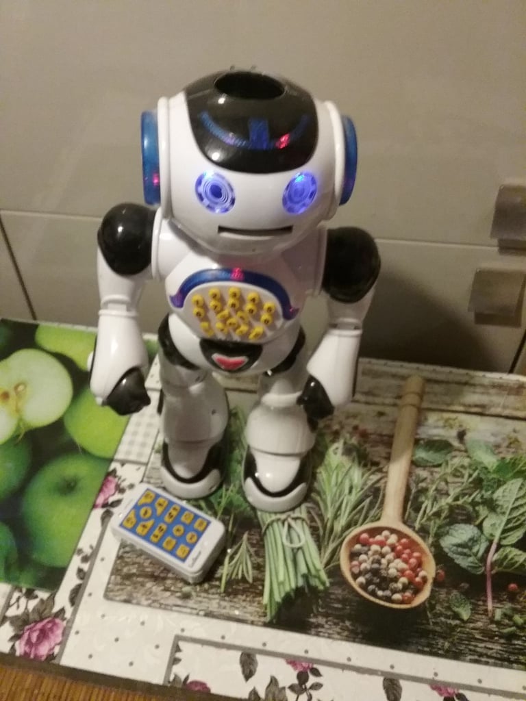 LEXIBOOK Powerman-Remote Control Walking Talking Toy Robot