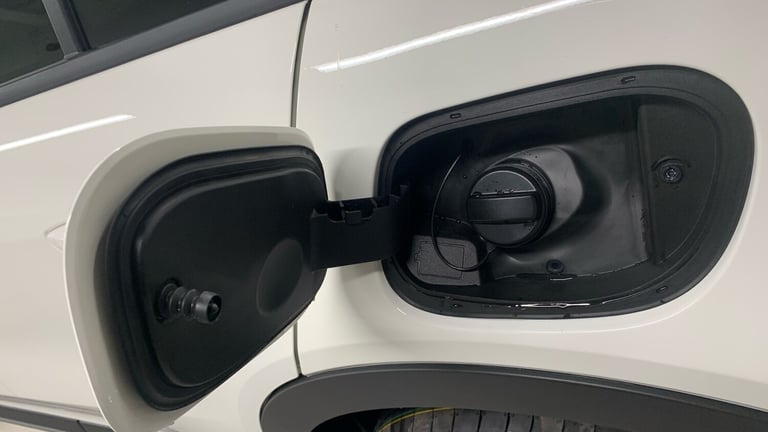 2025 Fiat 600 1.2 MHEV La Prima SUV 5dr Petrol Hybrid e-DCT Euro 6 (s/s) (100 ps) SUV Hybrid Auto...