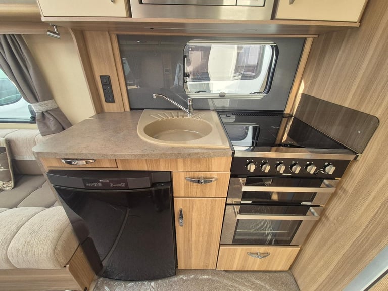 Sterling Eccles Topaz SE 0103 2023