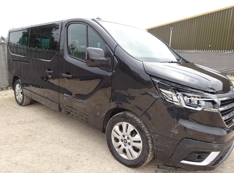2024 24 REG RENAULT TRAFIC LL30 EXTRA BLUE DCI DIESEL AUTO MPV DAMAGED SALVAGE