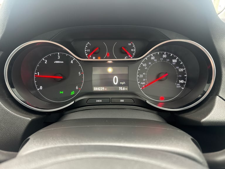 2019 Vauxhall Grandland X 1.5 Turbo D Elite Nav 5dr HATCHBACK DIESEL Manual