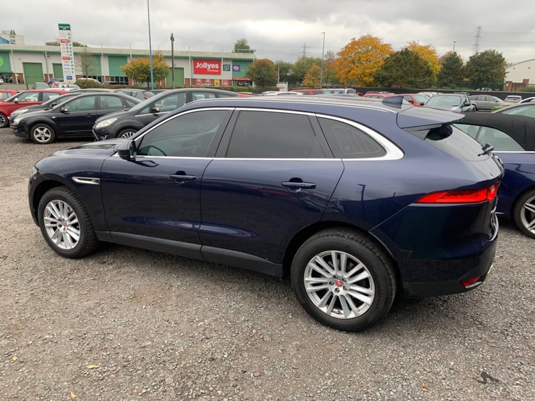 2017 Jaguar F-Pace 2.0d Portfolio 5dr Auto AWD ESTATE Diesel Automatic