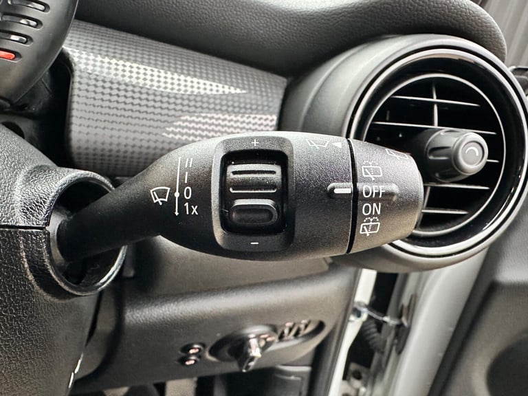 2015 MINI Hatch 1.5 Cooper 5dr HATCHBACK PETROL Manual