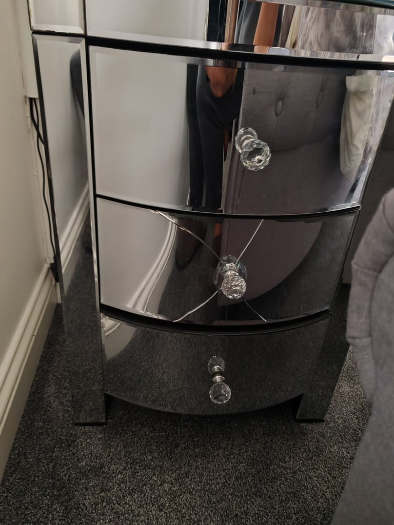 Two mirrored bedside tables (cracked) 