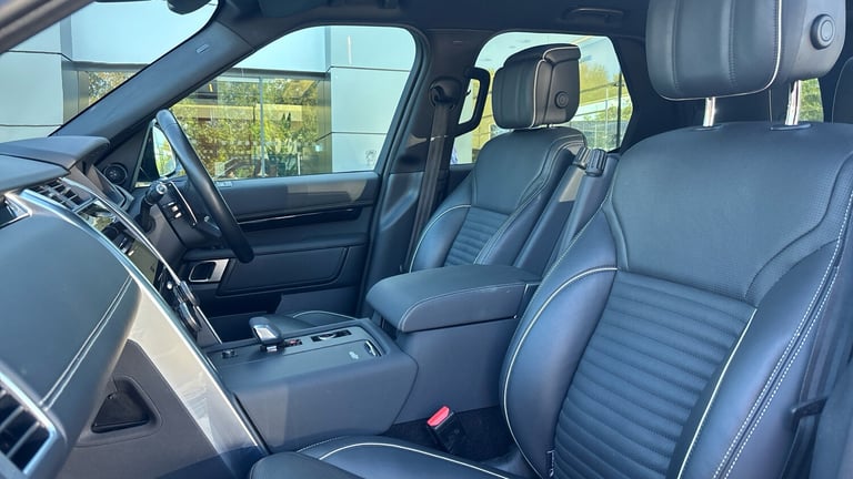 2021 Land Rover Discovery 3.0 D300 R-Dynamic HSE 5dr Auto Diesel Station Wagon Station Wagon Dies...