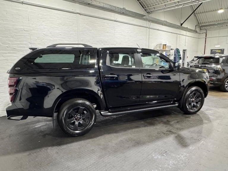 2025 Isuzu D-Max 1.9 V-Cross Double Cab 4x4 Auto Automatic Pick Up Diesel Automatic