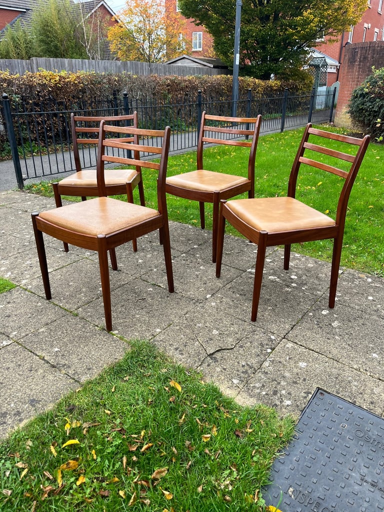 Set of G plan fresco dining chairs (delivery available)