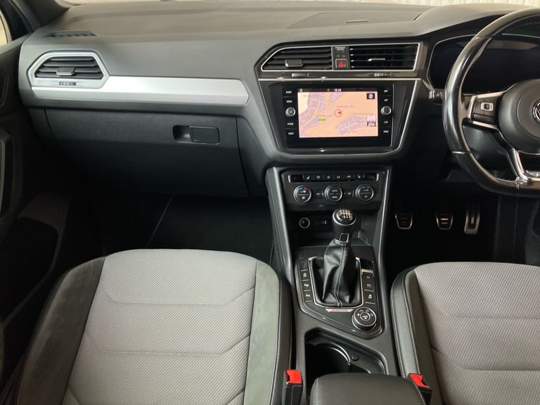 2017 Volkswagen Tiguan 2.0 TDi 150 4Motion R-Line 5dr SUV DIESEL Manual