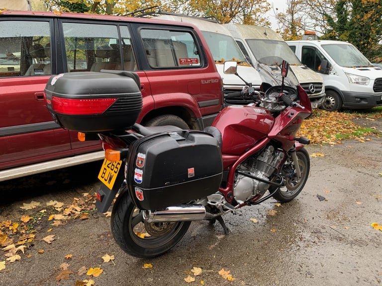 1999 Yamaha XJ900S DIVERSION SHAFT' WITH FULL GIVI LUGGAGE (CLASSIC MOTORCYCLE)