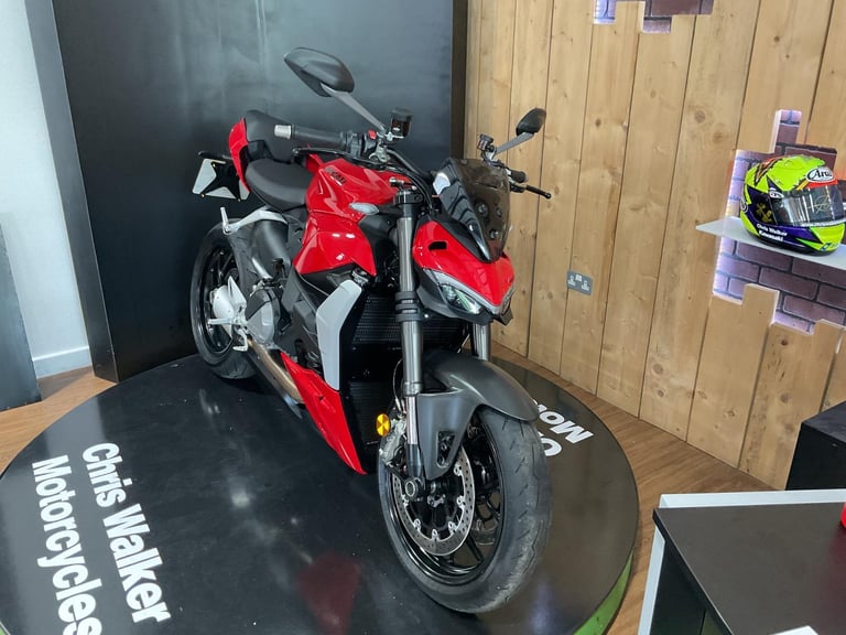 Ducati Streetfighter V2 2024 and 2500 Miles! Superb! One Owner! FREE UK DELIVERY