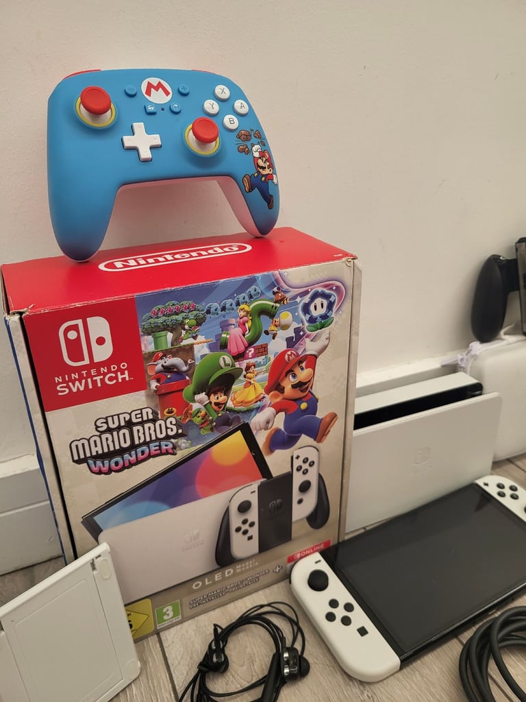 image for Nintendo switch oled with box 