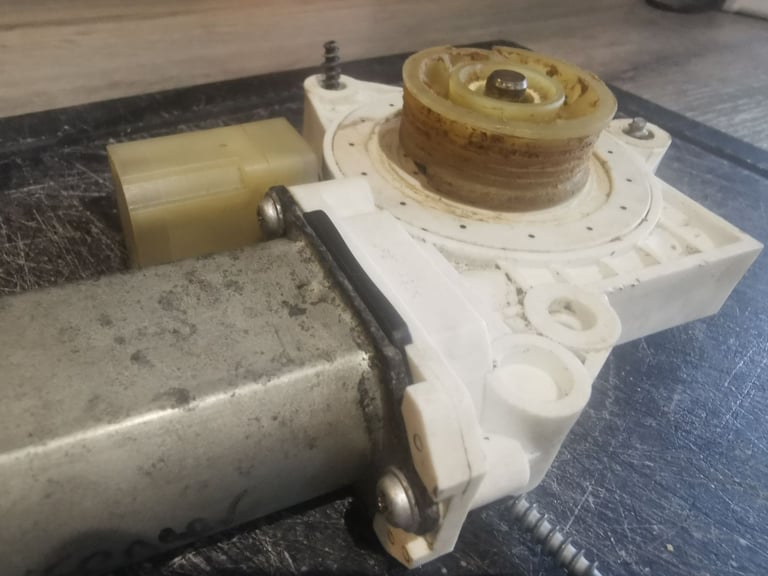 Power Window Motor