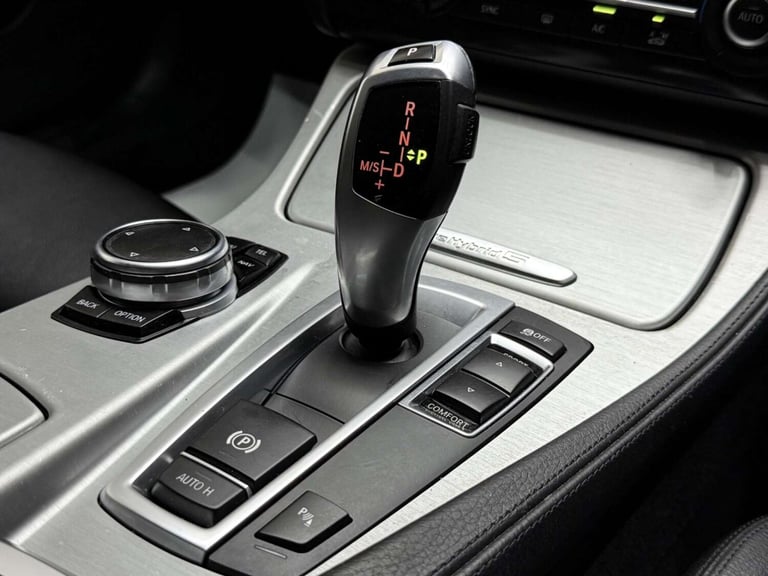 2015 BMW 5 Series 3.0 535i ActiveHybrid 5 M Sport Auto Euro 6 (s/s) 4dr Saloon Hybrid Automatic