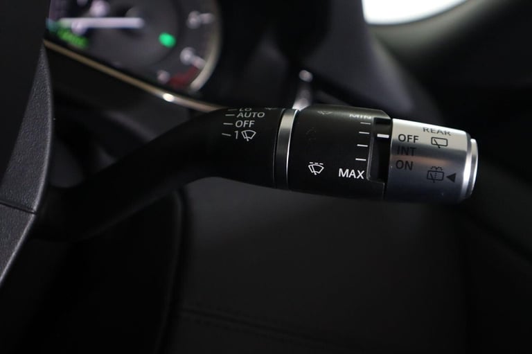 2022 Land Rover Range Rover Evoque 1.5 P300e 12.2kWh R-Dynamic SE Auto 4WD Euro 6 (s/s) 5dr Autom...