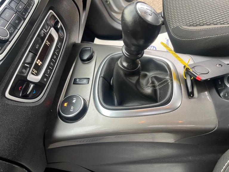 2015 Renault Scenic Xmod 1.5 dCi Dynamique Nav Euro 6 (s/s) 5dr MPV Diesel Manual