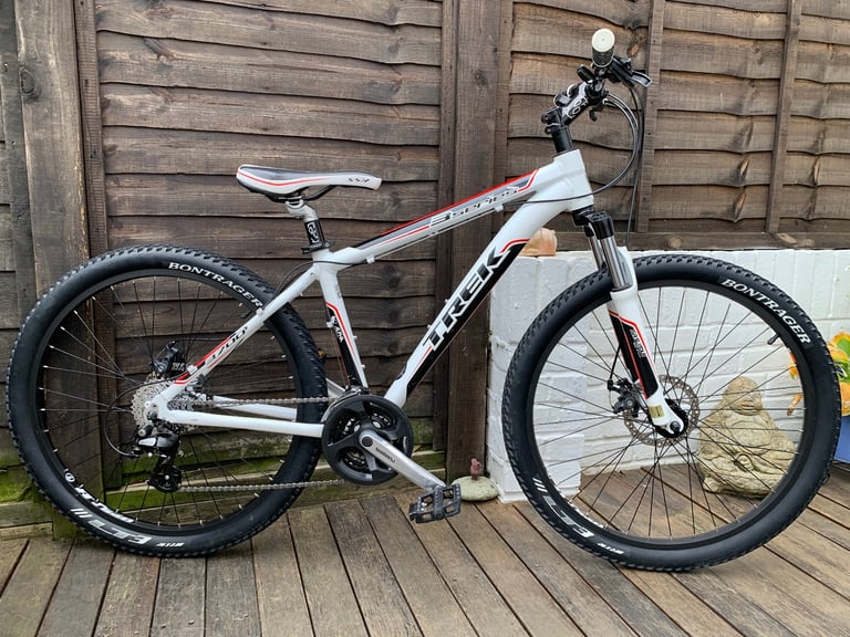 image for Trek 3700 3 Series 26” Wheel Aluminium Mountain Bike (Fully Serviced) 