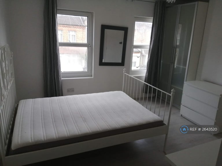 Studio flat in Bristow Road, Hounslow, TW3 (#2643520)