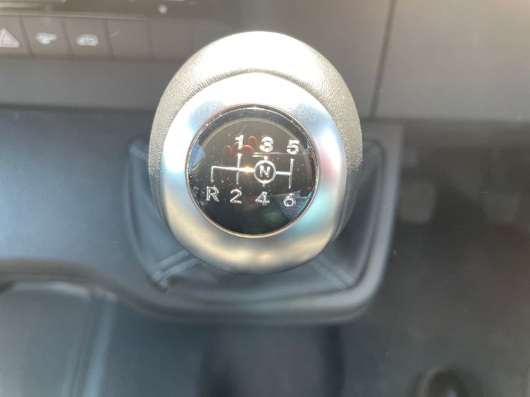  Mercedes Benz Sprinter 2.0 315 Cdi Pro Panel Van 5dr Diesel Manual Rwd L3 H2